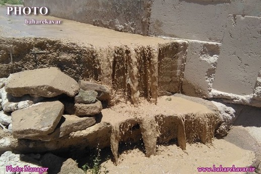 سرازیر شدن پسماند معادن شن و ماسه در رودخانه قره آغاج کوار