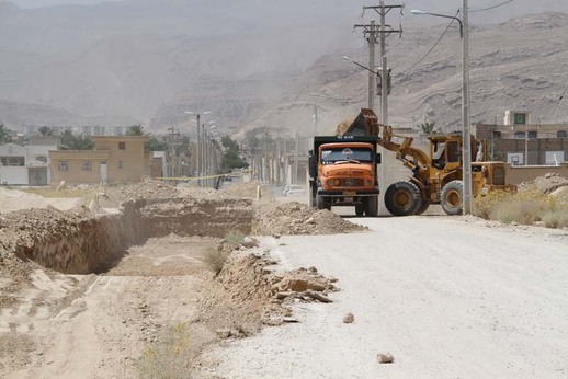 آغاز عملیات اجرایی احداث کانال دفع آب‌های سطحی در لار