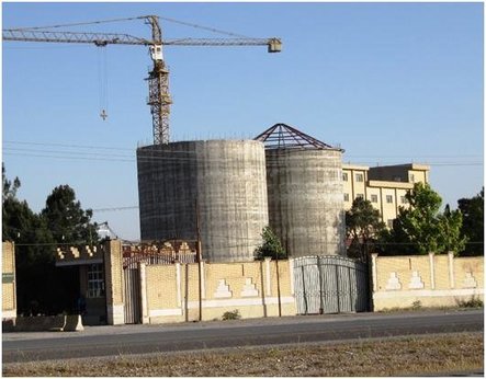 اعتراض یونسکو به ساخت سیلوی 24 متری در حریم تخت جمشید